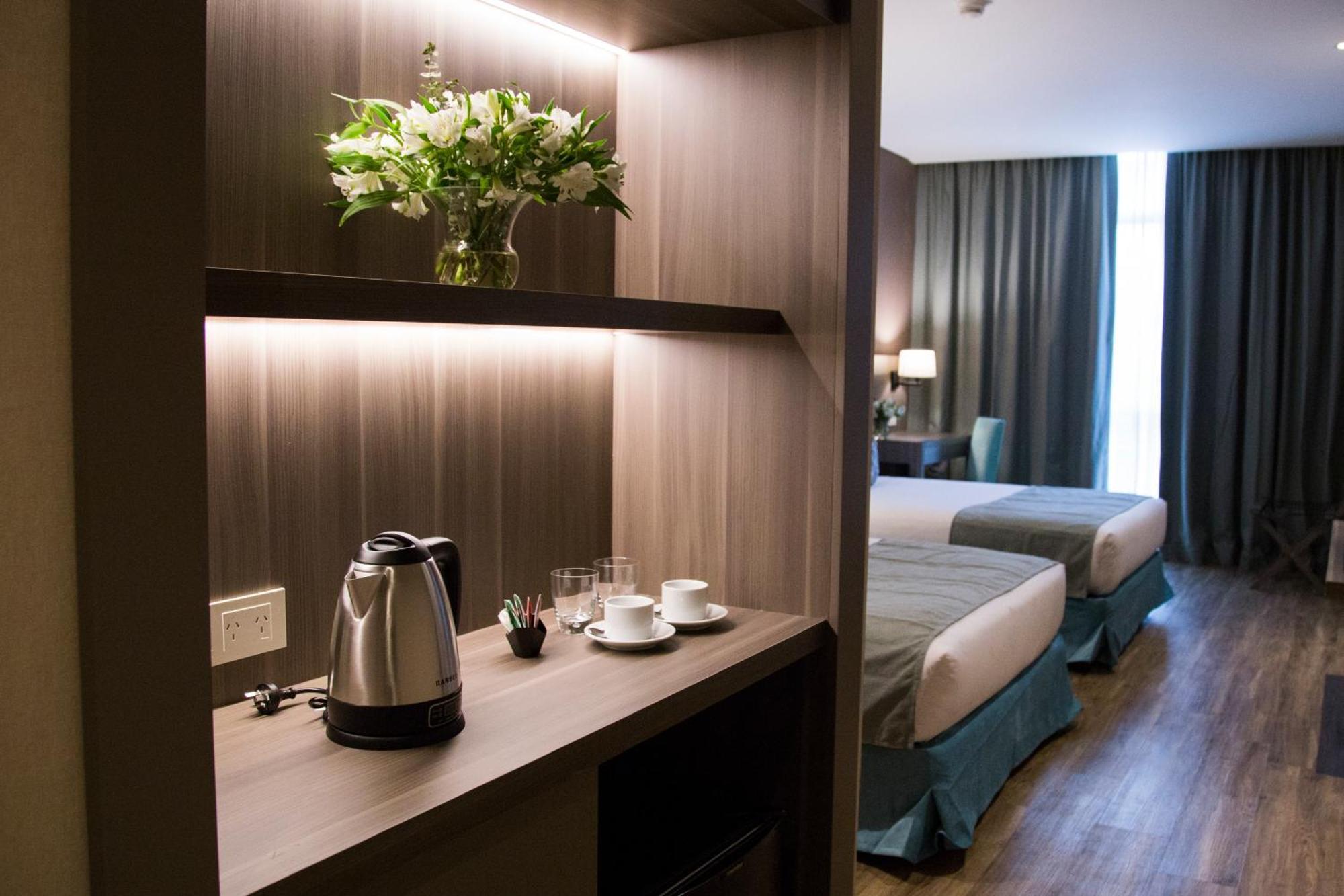 Hotel Land Plaza La Plata Eksteriør bilde