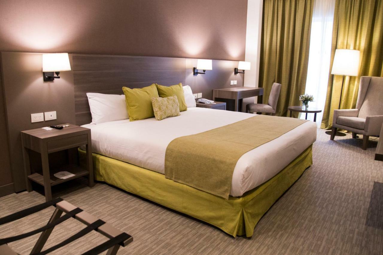 Hotel Land Plaza La Plata Eksteriør bilde